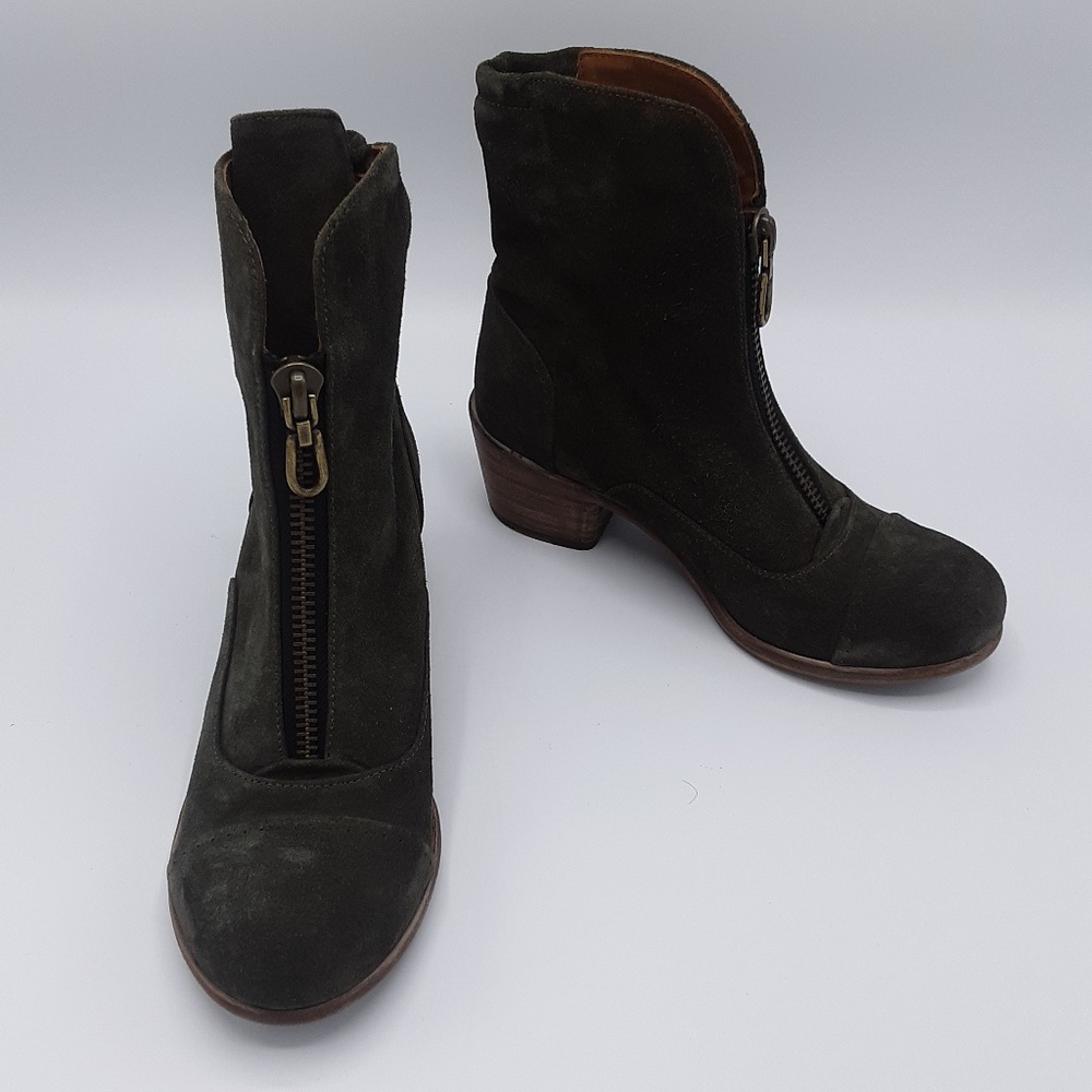 P. MONJO BLUR Dark Green Suede Booties